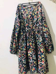 Trending Short Top Floral