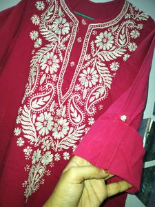 Beautiful Chickenkari Kurti❤️