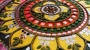 Lippan Art With Clay And Mirror Work