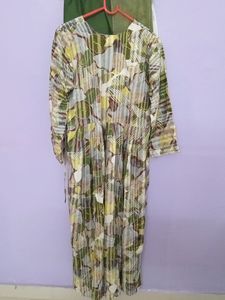 Nayara Cut Kurti Dupatta Set