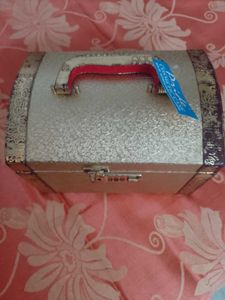 Makeup Box