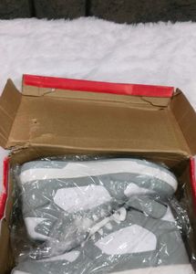 🔥 KILLER Brand New Sneakers 🔥