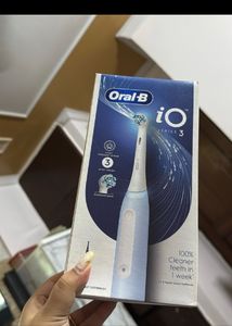Oral B Electric Toothbrush