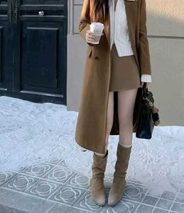 Elegant Straight Midi Skirt