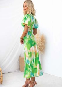 Newme Front Cut Floral Dress