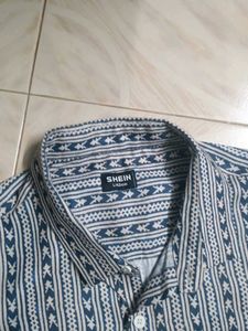 Striped Men&#39;s Shirt