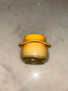 Dot and key vitamin C moisturiser