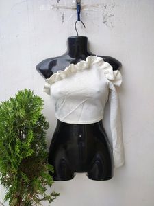 Prettylittlethings White Bounded Scuba frill One S
