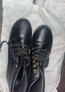 Black Boots