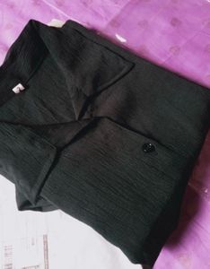 Ruffled Shirt: Women