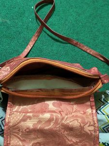 Combo Classy Gold Clutch And Paruse, Slingbag