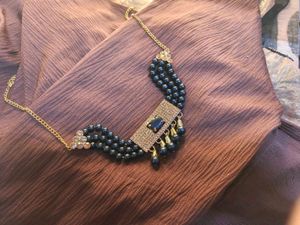 Black Choker