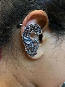 Peacock 🦚 Ear Cuff