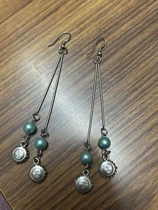 Pair of earrings