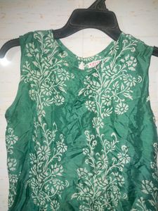 Sleeveless Top