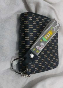 Stylish Compact Zip Wallet with Keychain