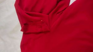 Elegant Red Top Bust 42