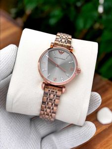 EMPORIO ARMANI LADIES PREMIUM WATCH AT DIWALI SALE