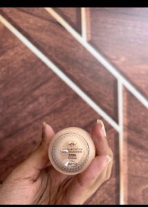 cheapest price combo of 2  Forever 52 foundation