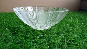 New Vintage Glass Bowl (Single Piece)