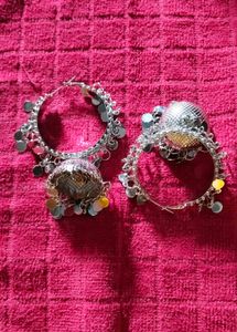 Heading:Elegant Silver Hoop Earrings
