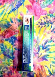 Herbal Toothpaste With Harbal Extracts