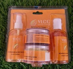 VLCC Pediglow Foot Care Kit