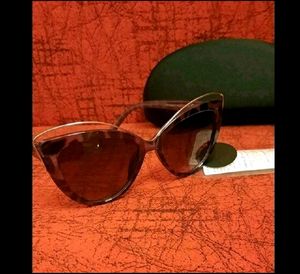 Chic Cat-Eye Sunglasses