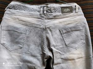 Gray Wash Jeans with Lace Detail , It Stretchable