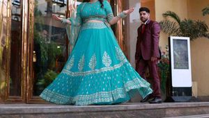 heavy engagement lehnga