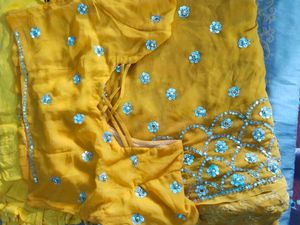 havey party wear saree
