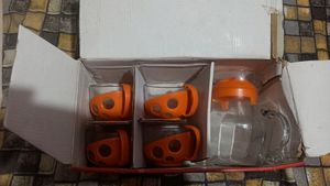 5 Pieces Set 4 Cups With 1 Jar