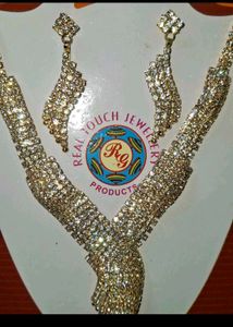 Sparkling Gold Jewelry Set