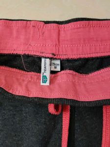 Capri Yoga Pants - Size M