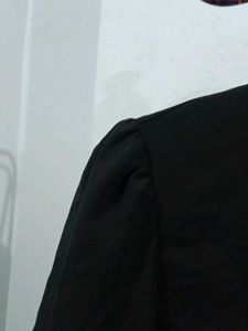 Beom Black Top