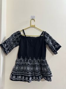 2 Set Of Pink Patterned Kimono &amp; Black Top
