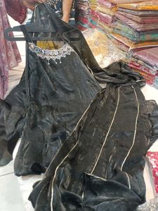 Black Salwar Kameez