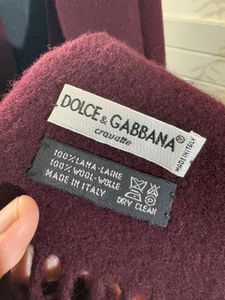 D&amp;G unisex with small flaw.