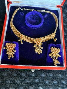 Beautiful Gold-Tone Necklace Set