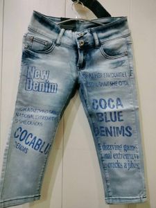 Denim Blue Printed Capri Pants