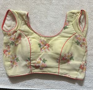 Elegant Floral Cotton Blouse – Pastel Yellow with