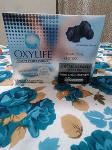 Oxylife Charcoal Detox Creme Bleach