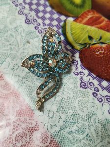 Set of 3 Vintage Brooches new premium quality