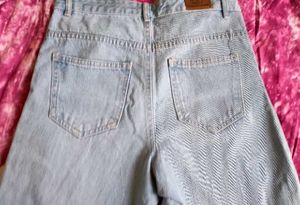 BLUE WIDE LEG JEANS