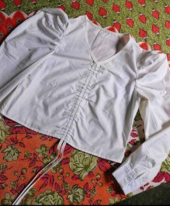 Puff Hand Urbanic Top
