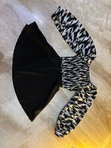 Stylish Black &amp; White Top.Bust SIZE-30-34