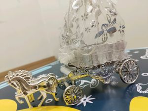 Horse Carriage Showpiece