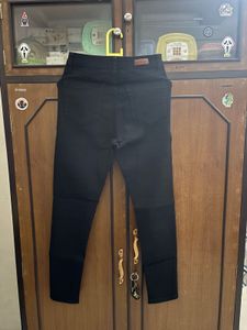 Black Skinny Jeans