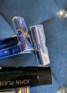 Razor With Shaving Cream