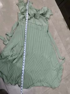 Beautiful One Piece Dress Bust 32